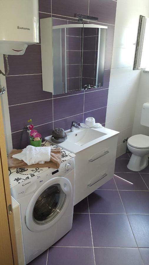 Apartment Rose プーラ エクステリア 写真